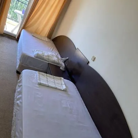 Apartament Flat 147 *