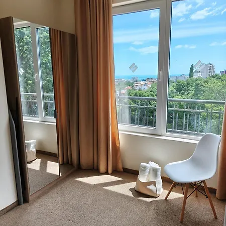 Апартамент Flat 147 Златни пясъци
